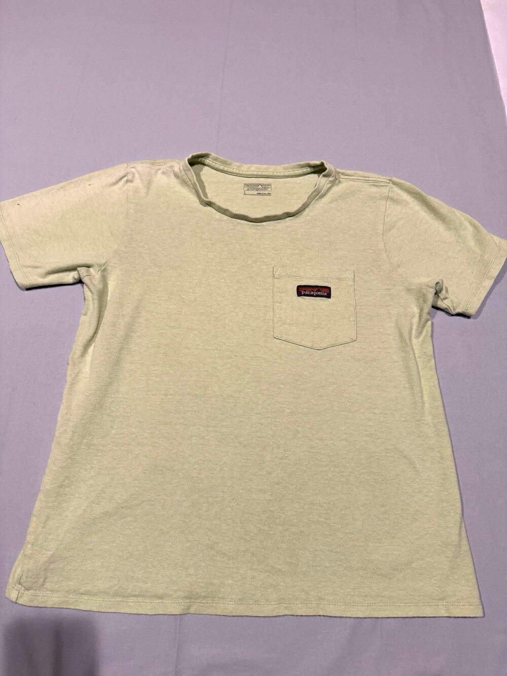 Patagonia women’s Green Pocket Logo Crew Neck Short Sleeve Hemp Cotton T-Shirt